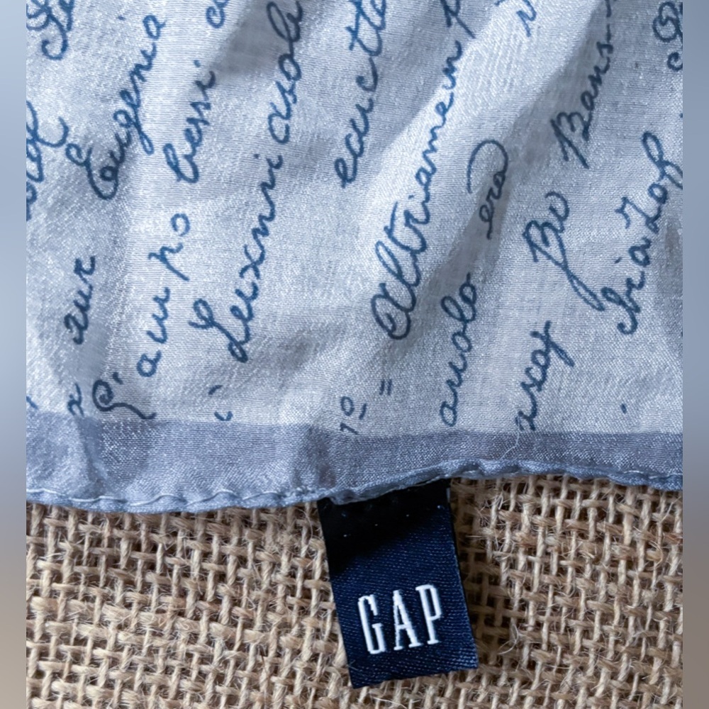 Vintage Gap Floral Word Toss Silk Handkerchief Bandana Scarf Shabby Romance - Picture 3 of 6